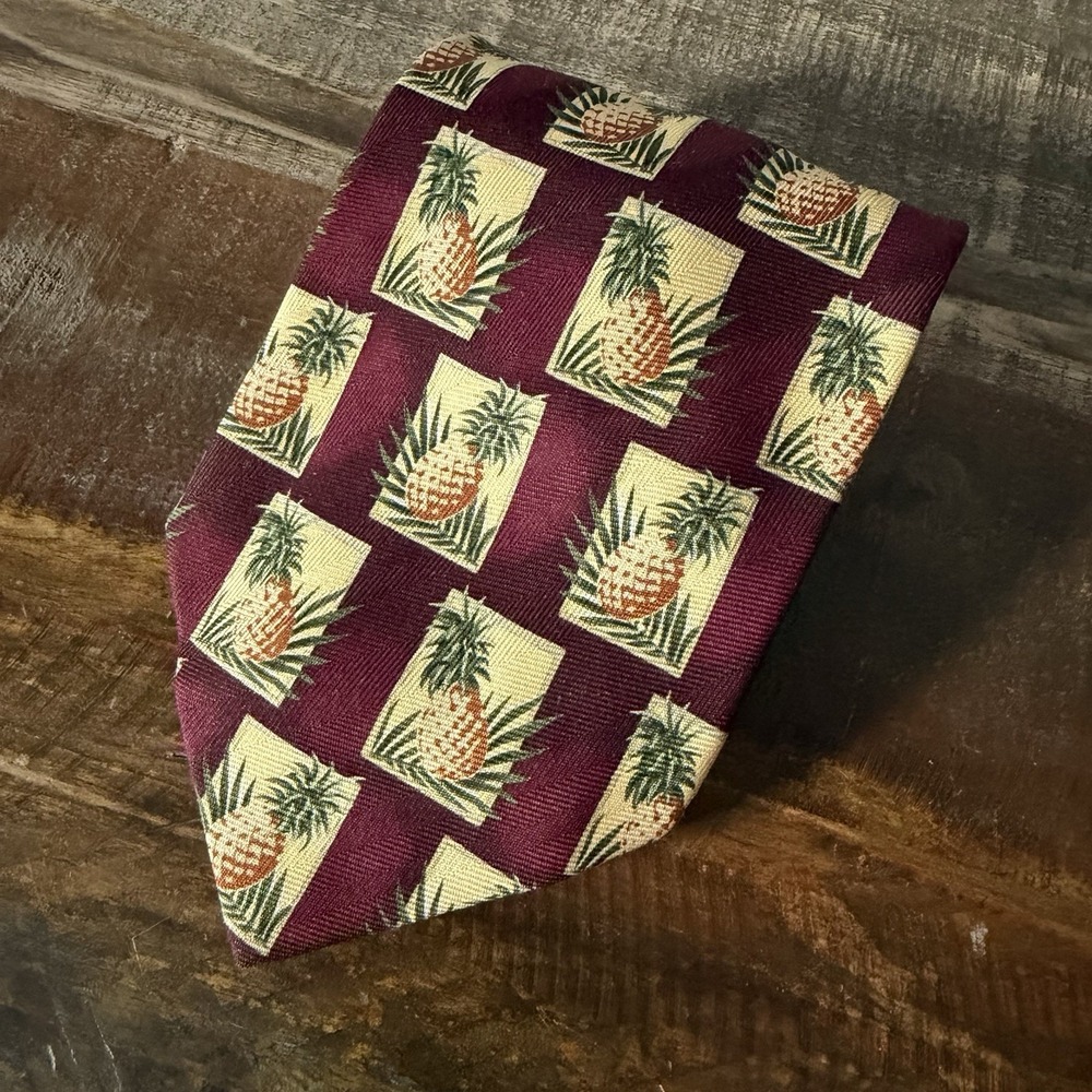 Tommy Bahama 100% Silk Pineapple Square Necktie Maroon